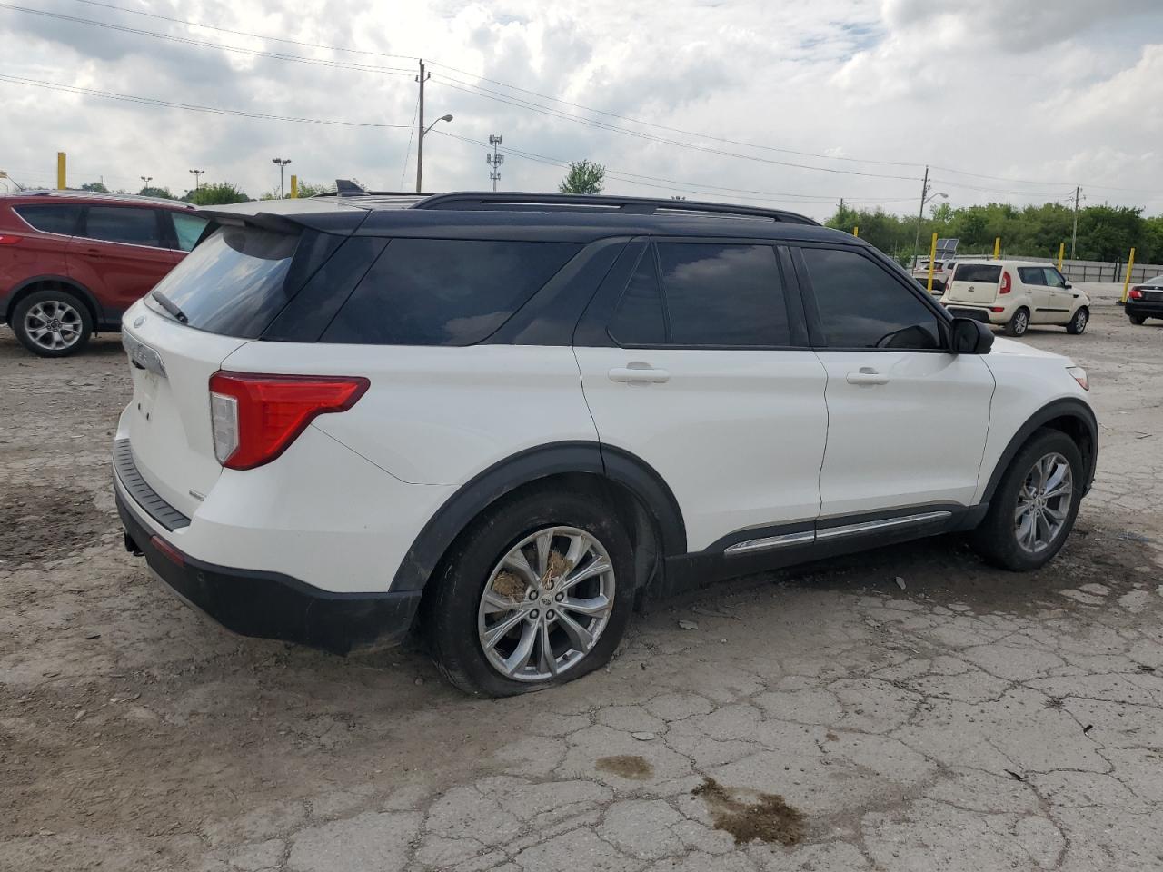 2020 Ford Explorer Xlt - Фото 3