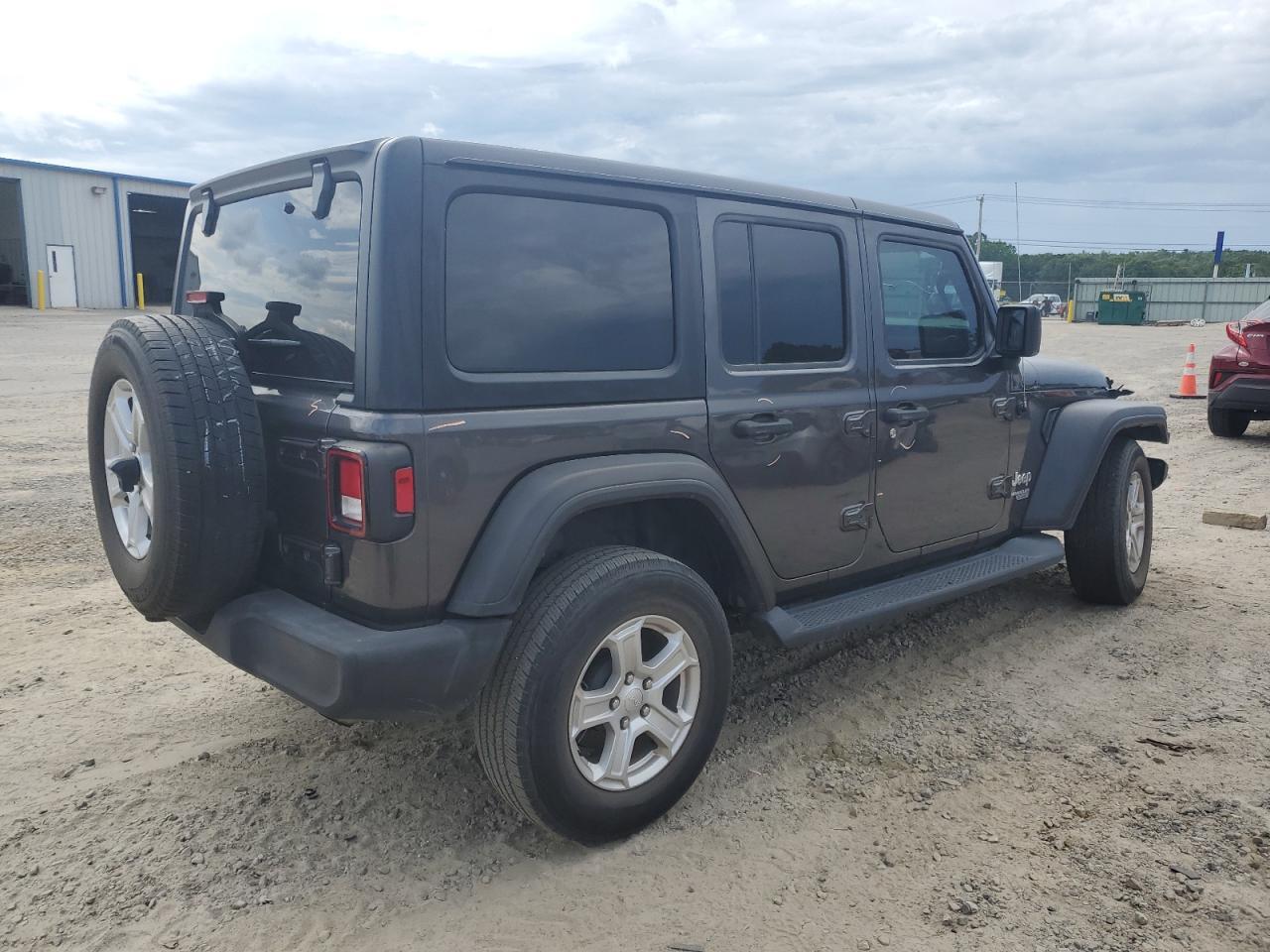 2020 Jeep Wrangler Unlimited Sport - Фото 3