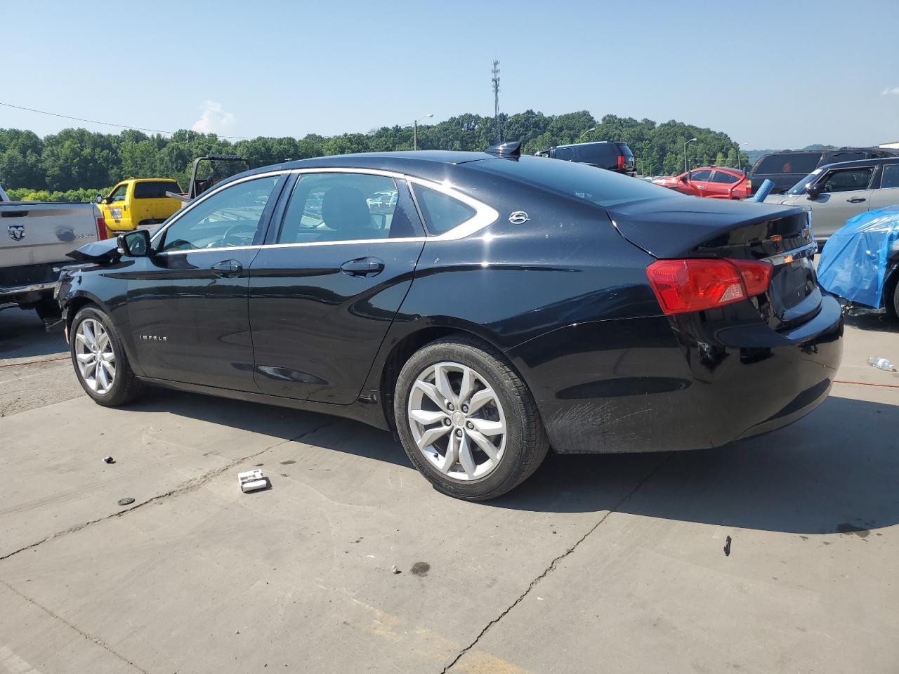 2017 Chevrolet Impala Lt - Image 2