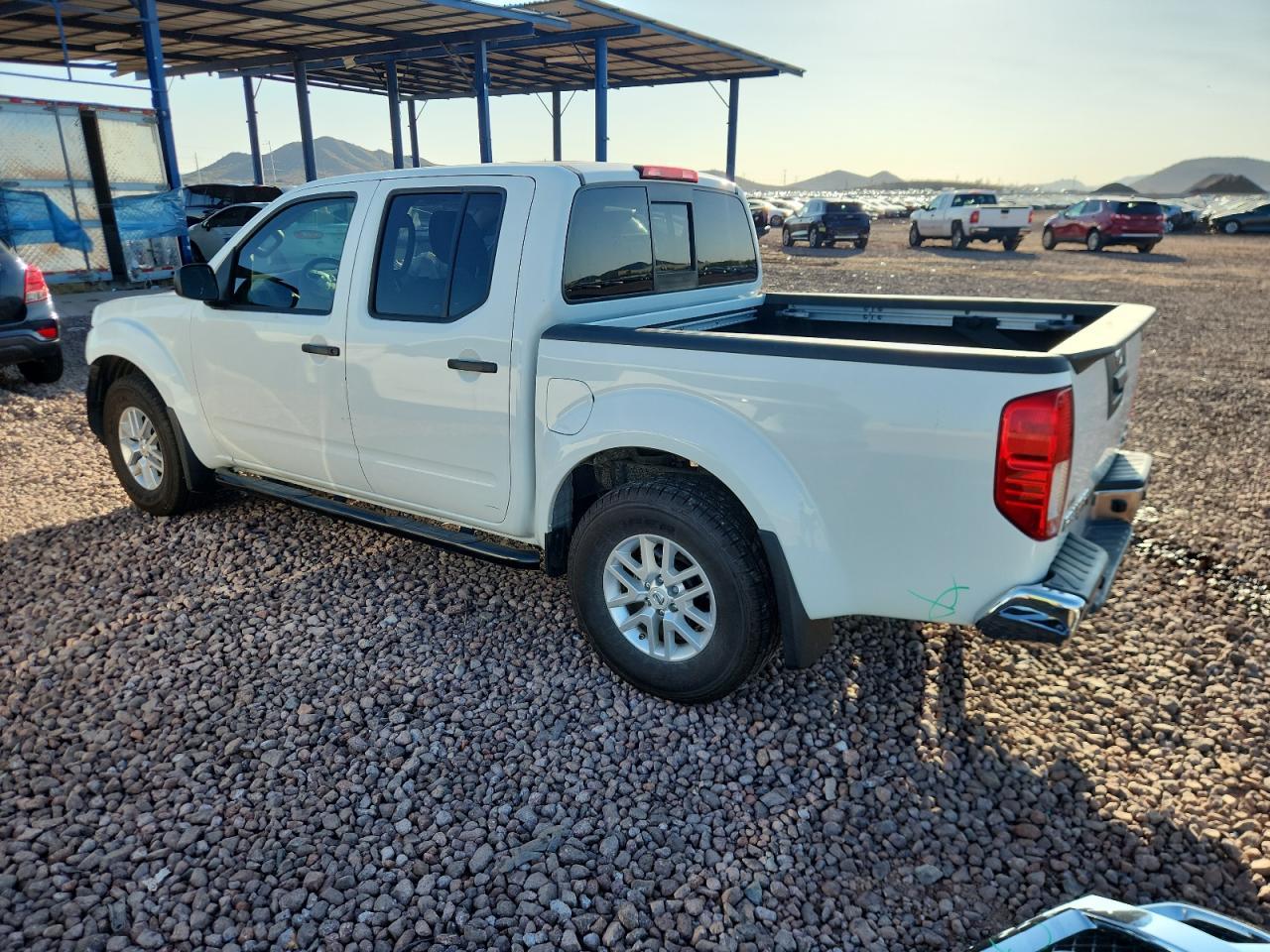 2017 Nissan Frontier S - Фото 2