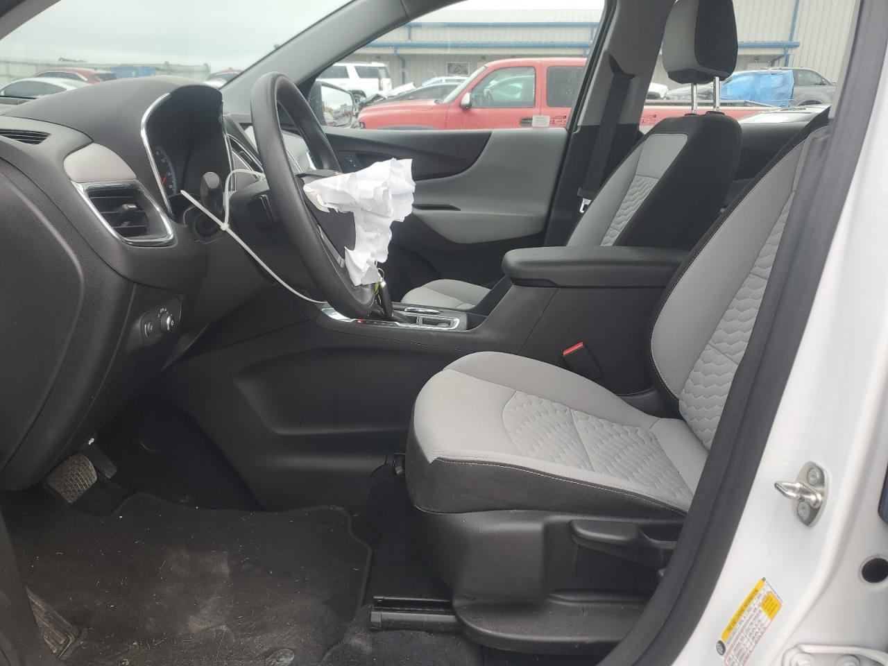 2019 Chevrolet Equinox Ls - Image 7