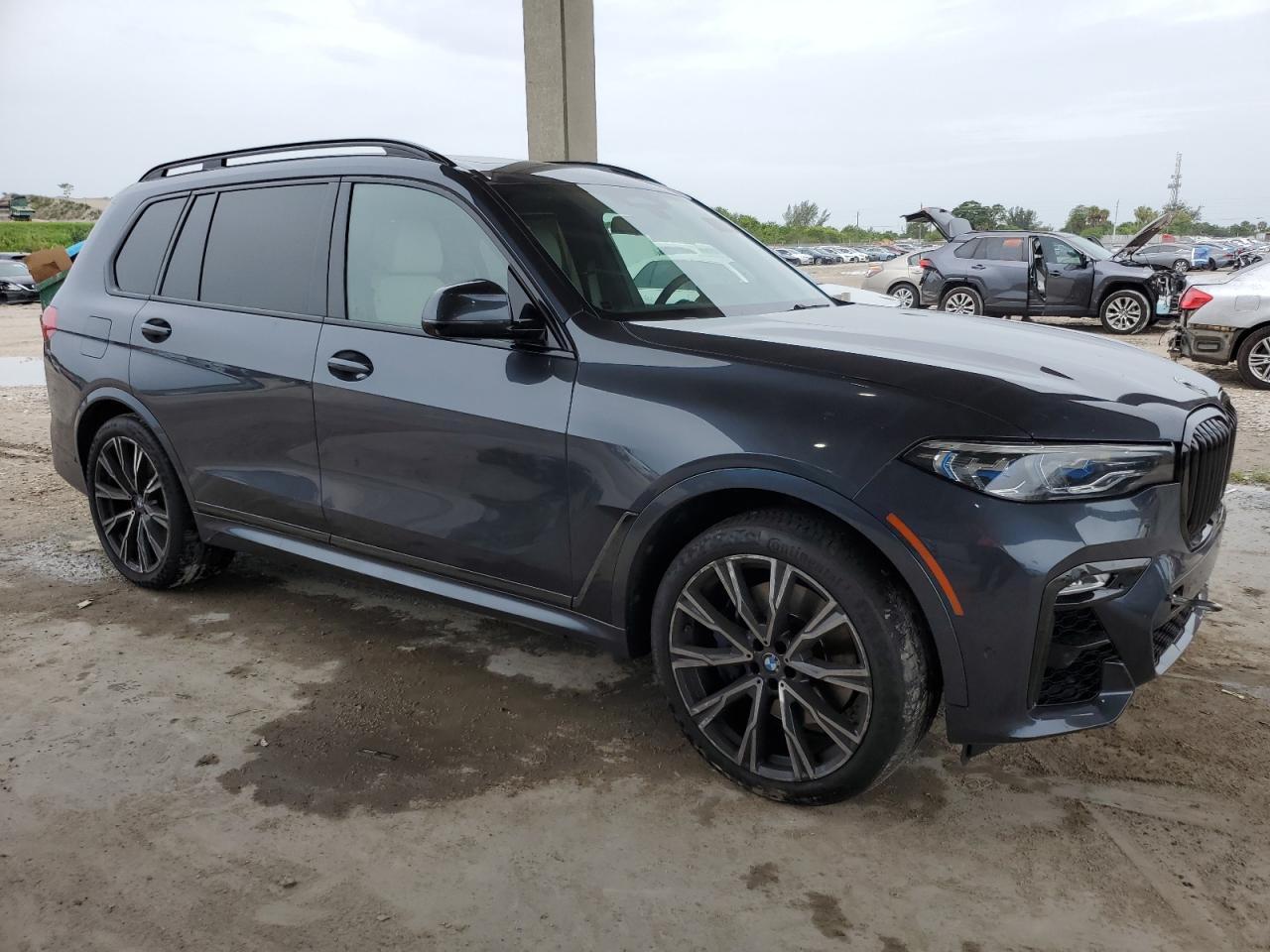 2020 BMW X7 M50I - Image 4