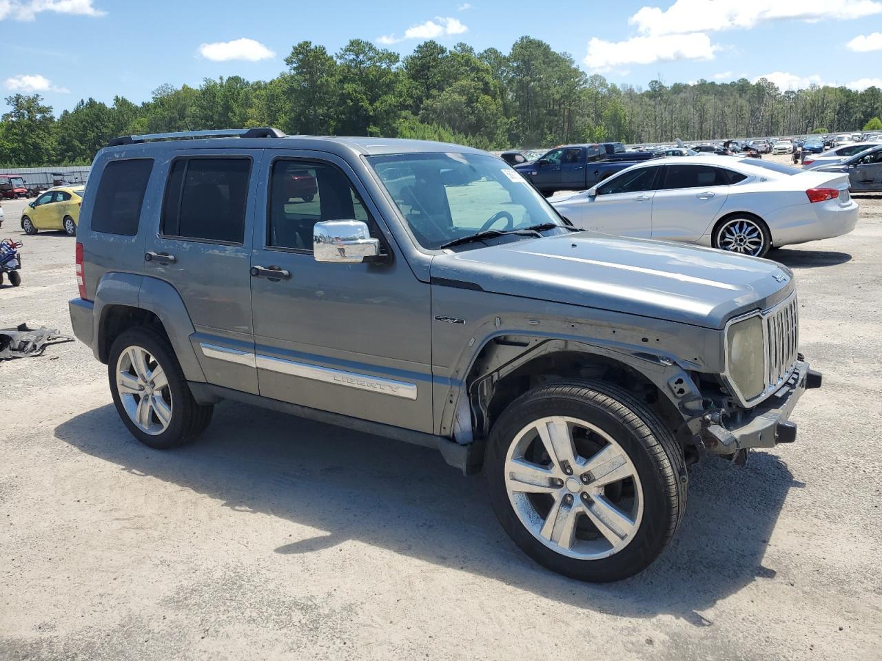 2012 Jeep Liberty Jet - Фото 4