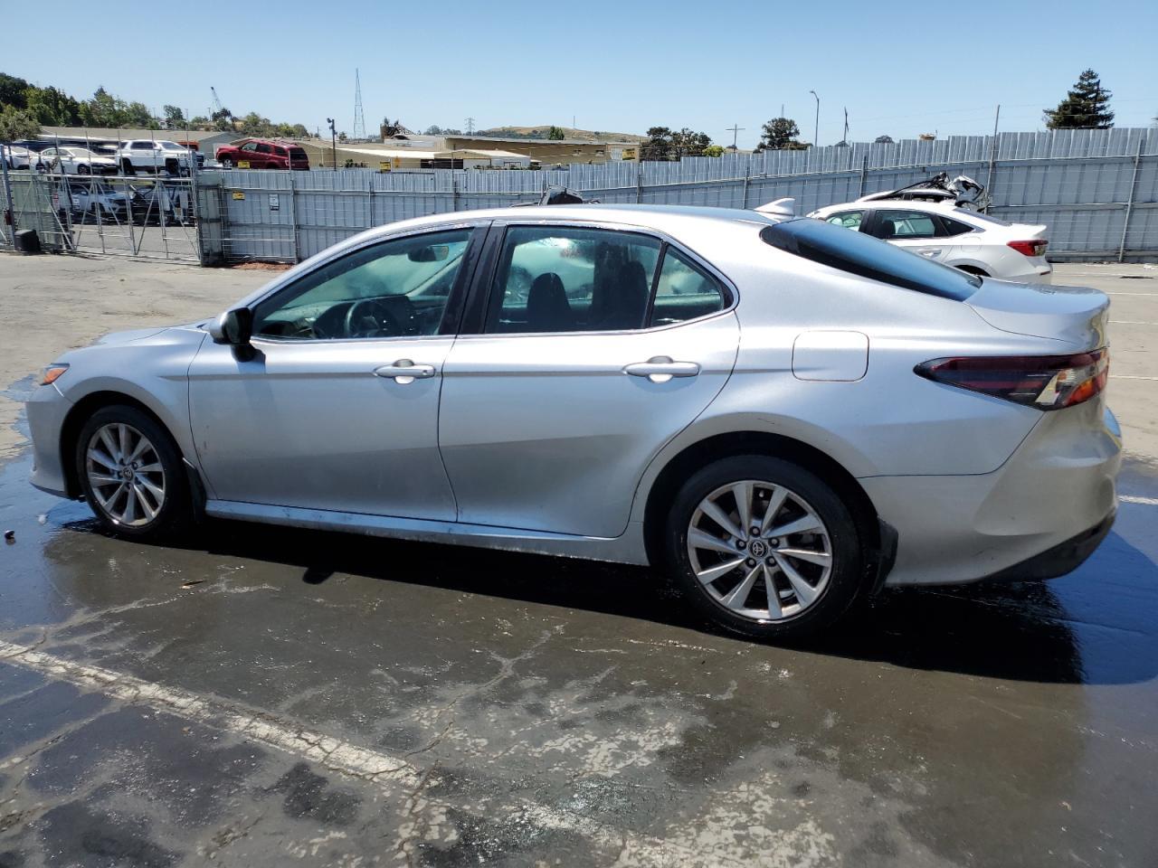 2022 Toyota Camry Le - Image 2