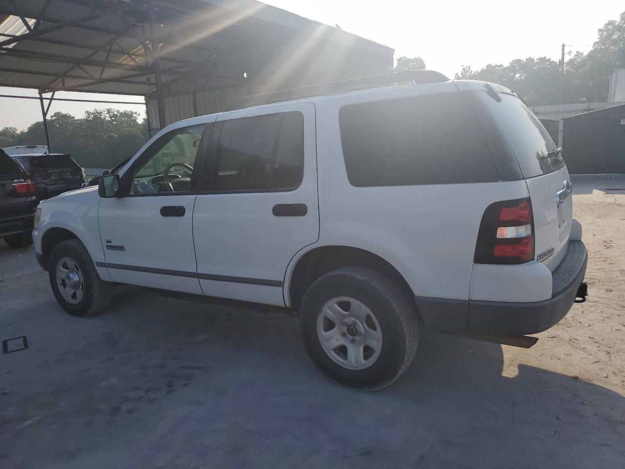 2006 Ford Explorer Xls - Фото 2