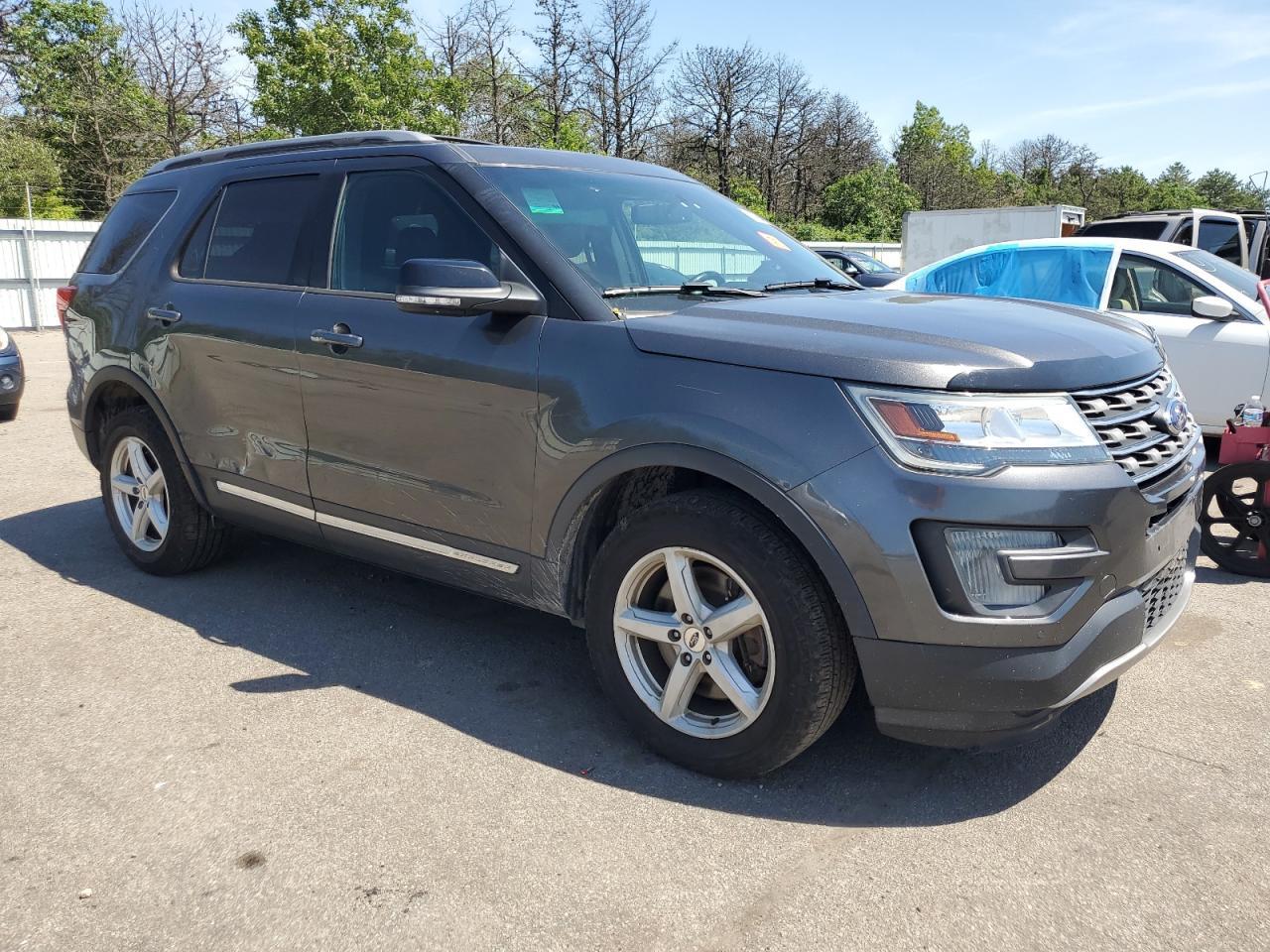 2016 Ford Explorer Xlt - Фото 4