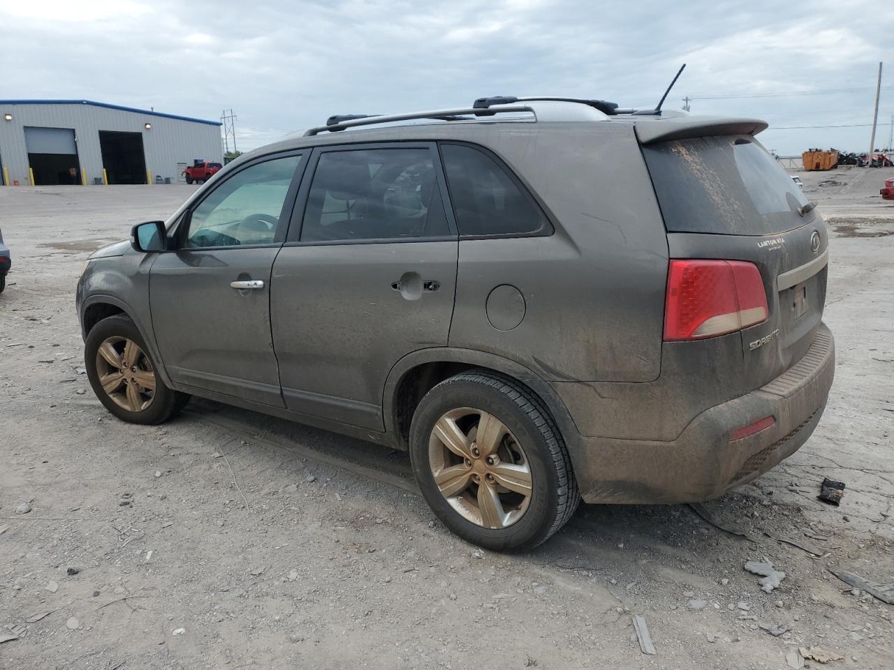2013 Kia Sorento Ex - Image 2