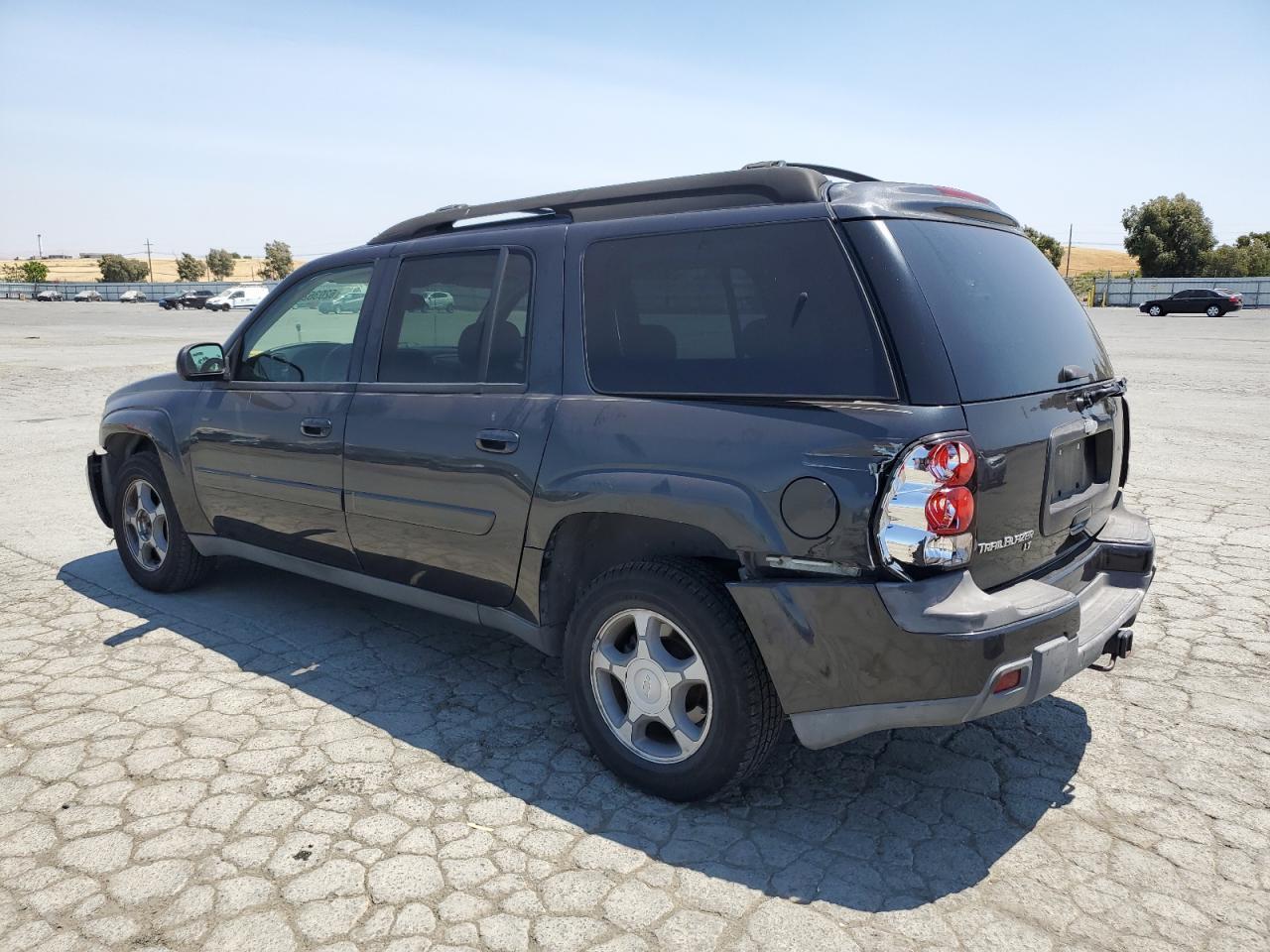 2005 Chevrolet Trailblazer Ext Ls - Image 2