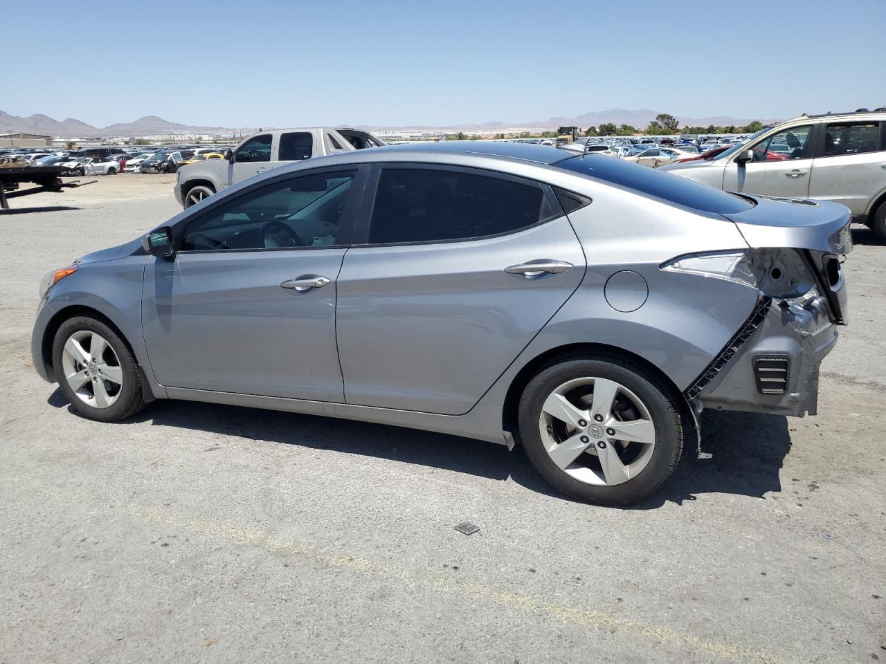 2013 Hyundai Elantra Gls - Image 2