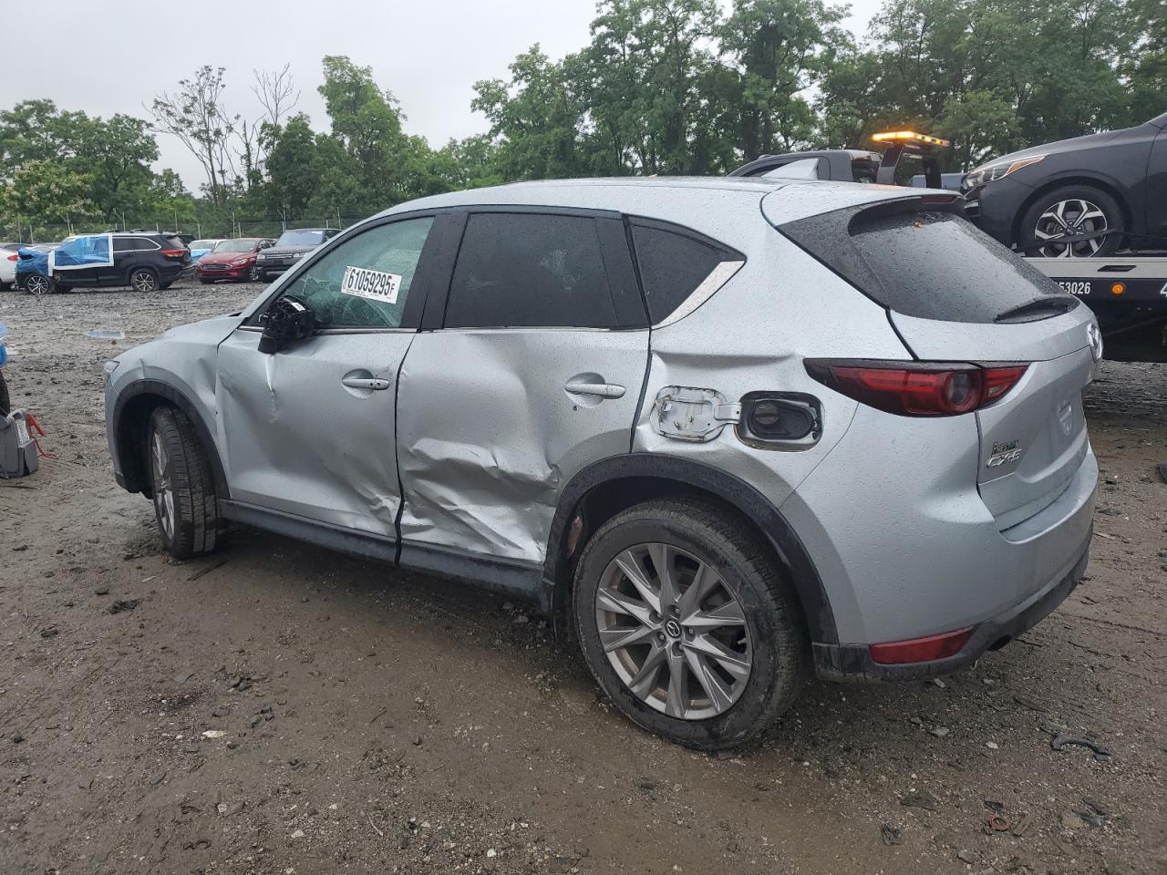 2019 Mazda Cx-5 Grand Touring - Image 2