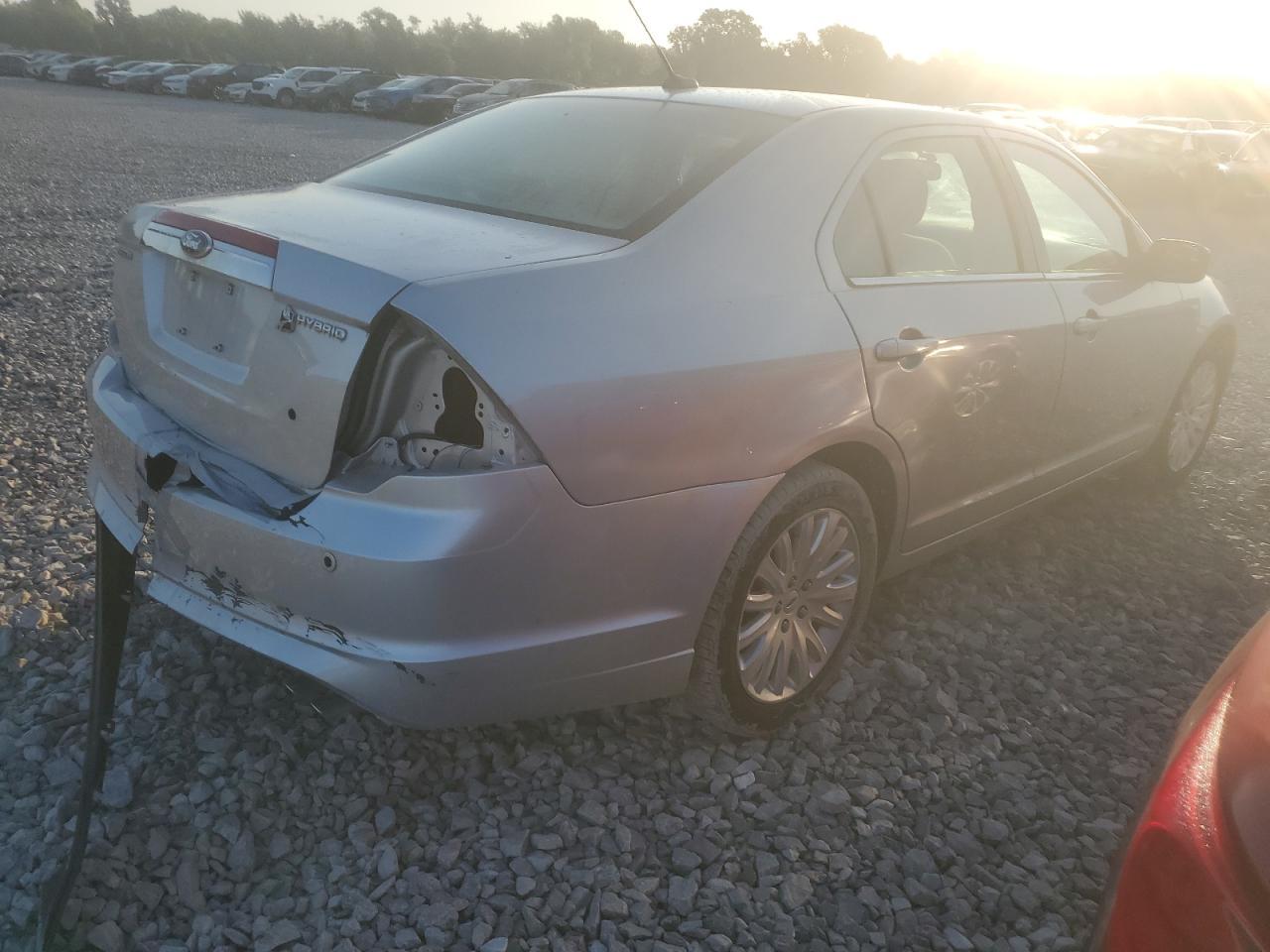 2010 Ford Fusion Hyb - Фото 3