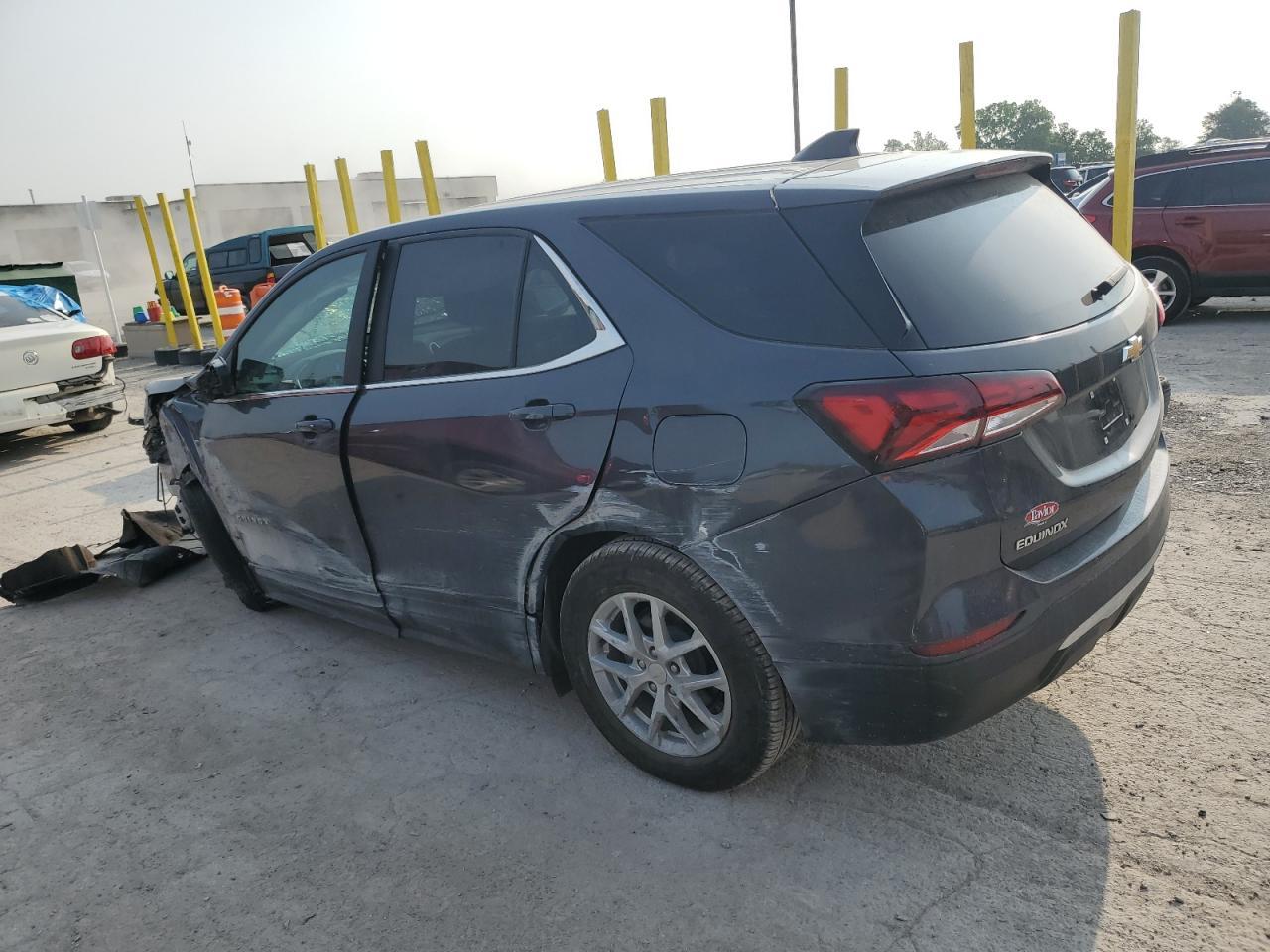 2022 Chevrolet Equinox Lt - Фото 2