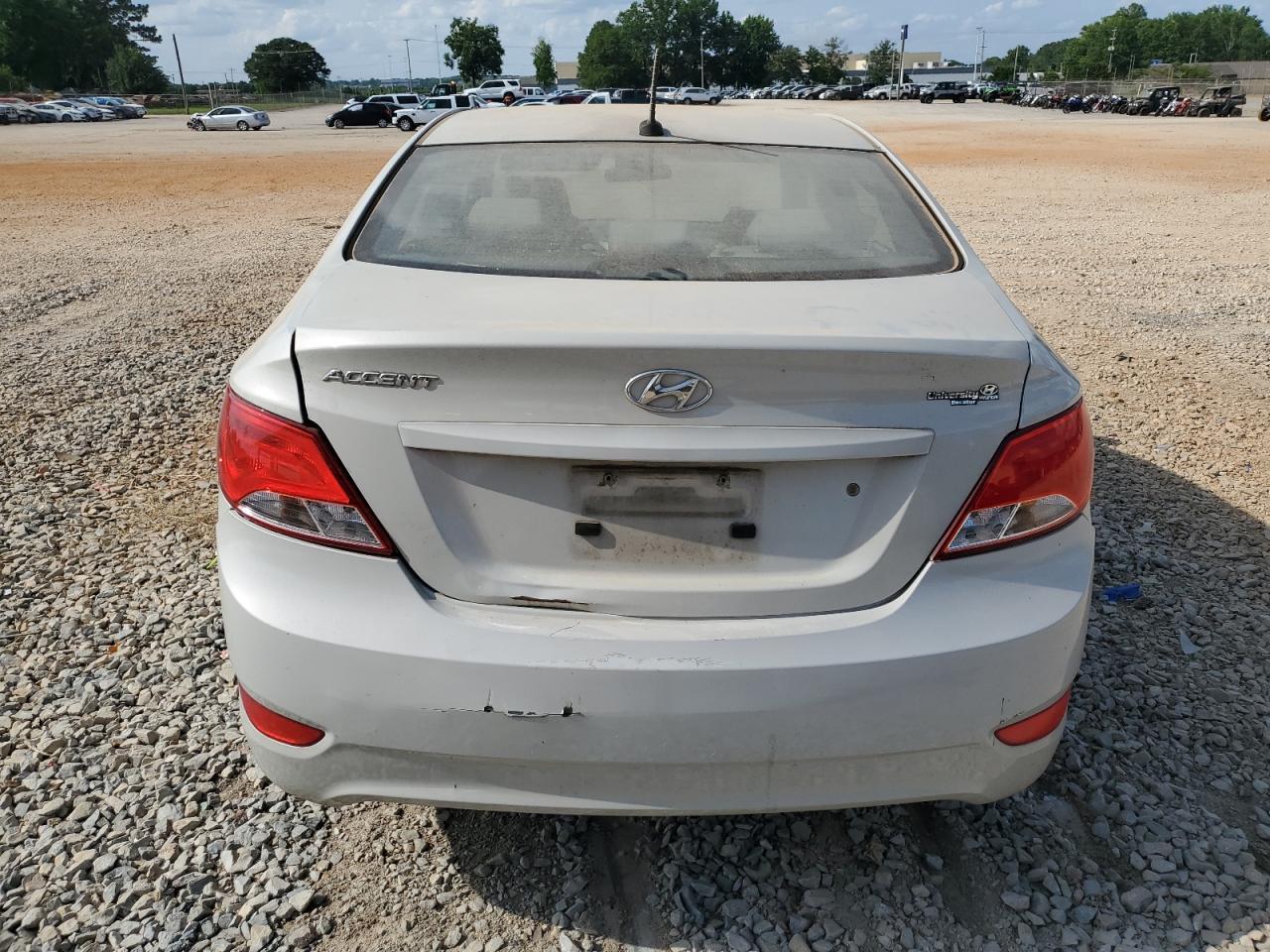 2016 Hyundai Accent Se - Image 6