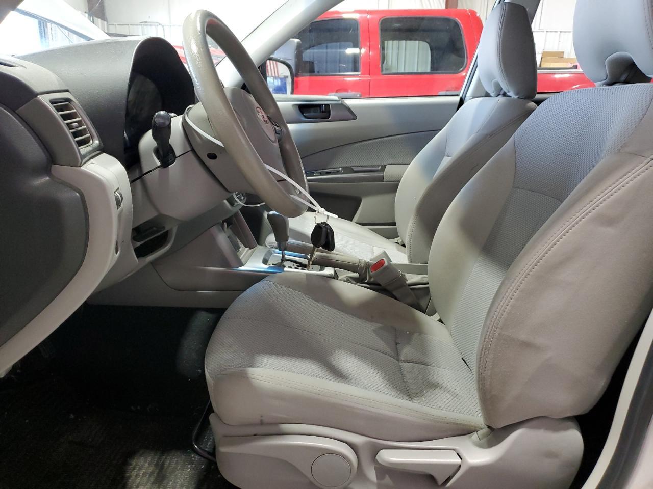 2011 Subaru Forester 2.5X - Фото 7