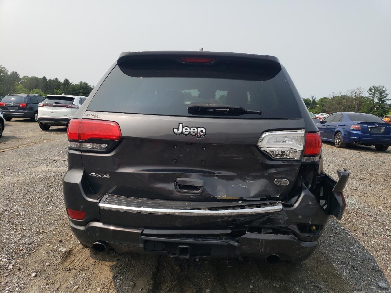 2014 Jeep Grand Cherokee Overland - Image 6