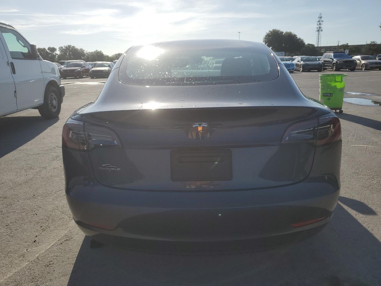 2023 Tesla Model 3 - Фото 6
