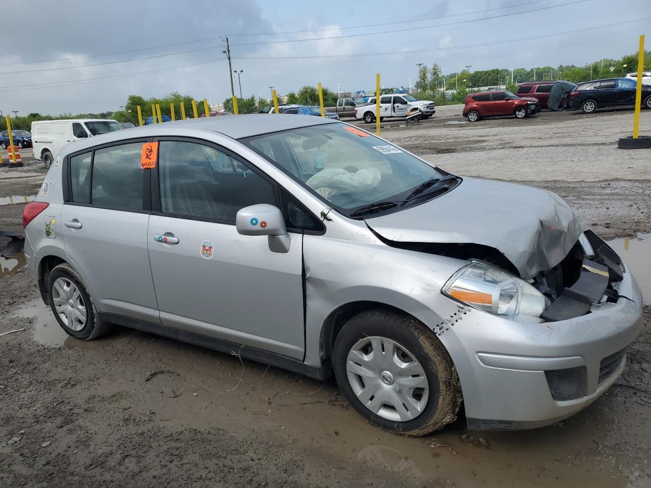 2011 Nissan Versa S - Фото 4