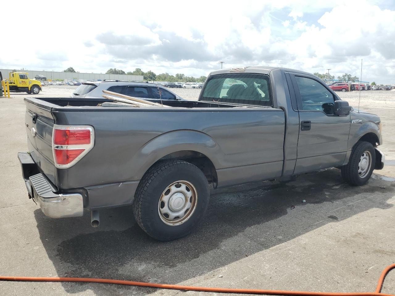 2011 Ford F150 - Image 3