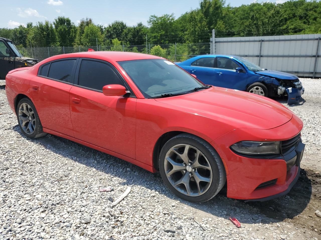 2016 Dodge Charger Sxt - Image 4