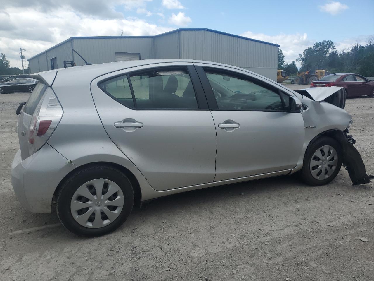 2014 Toyota Prius C - Фото 3