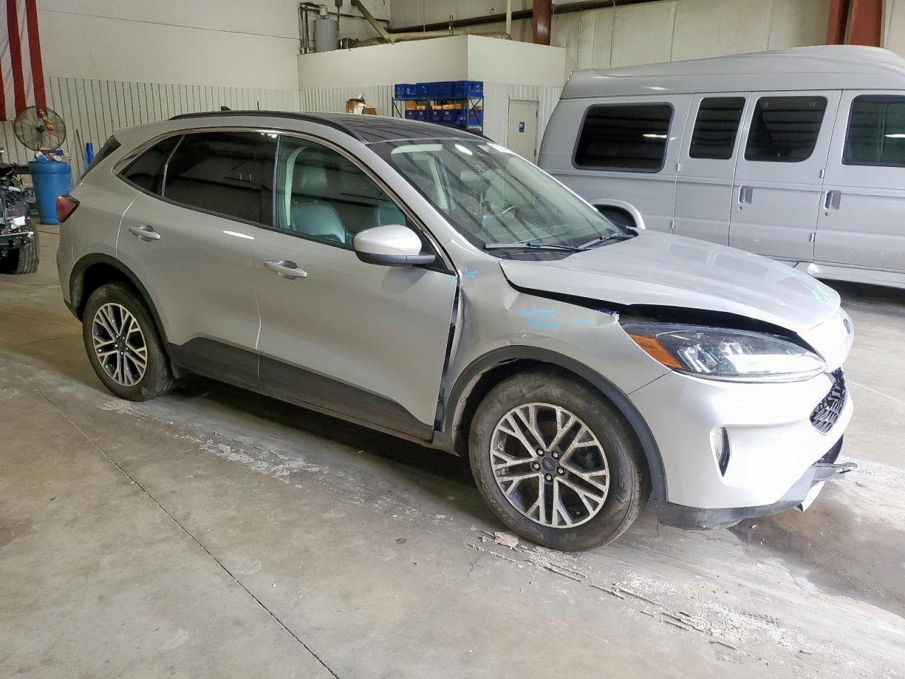 2020 Ford Escape Sel - Фото 4