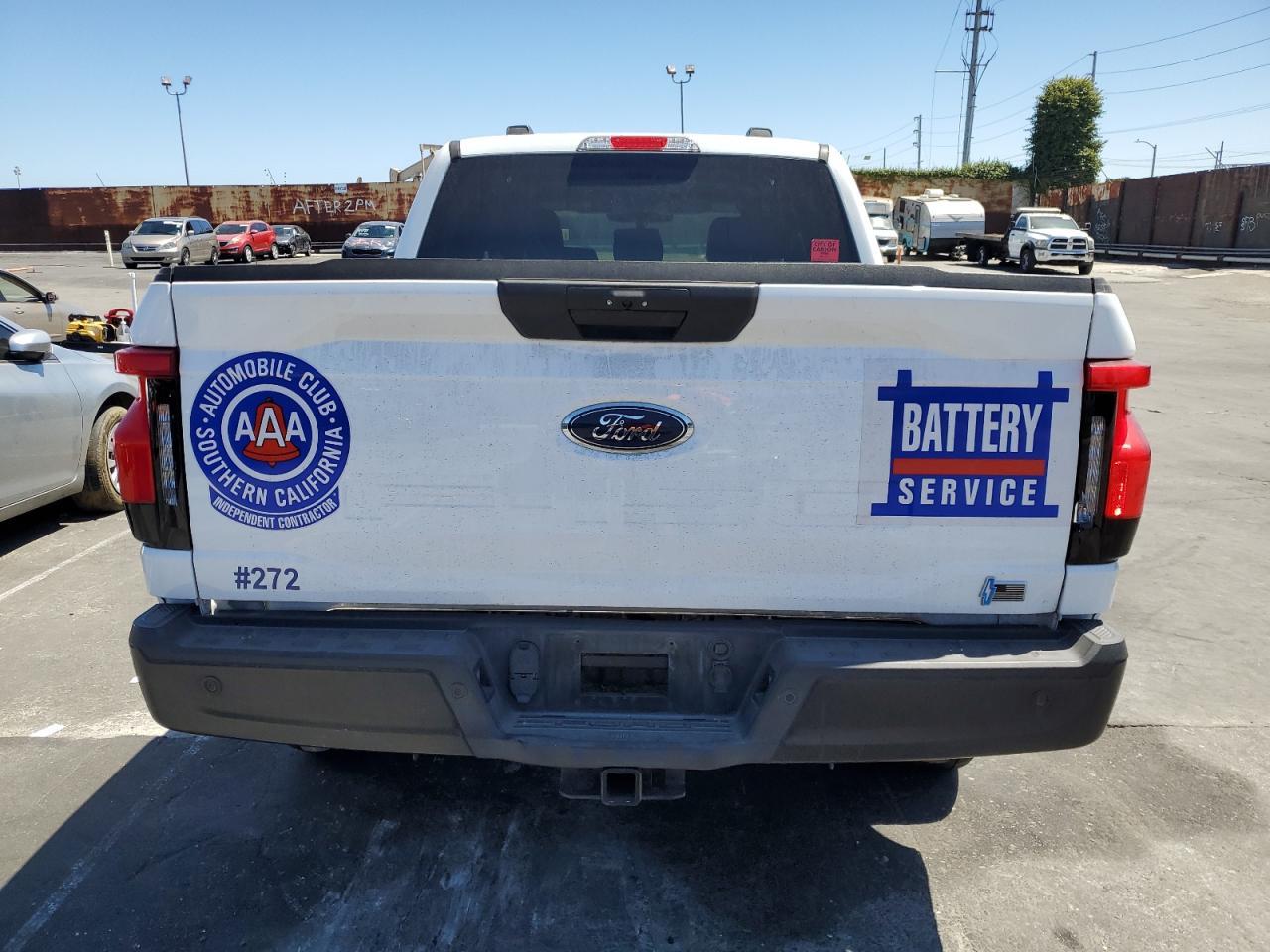 2023 Ford F150 Lightning Pro - Image 6