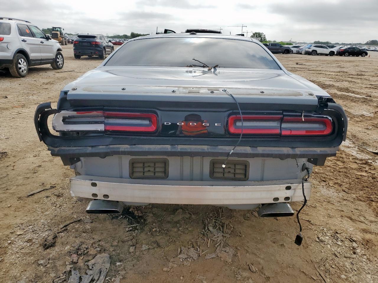 2022 Dodge Challenger R/T - Фото 6