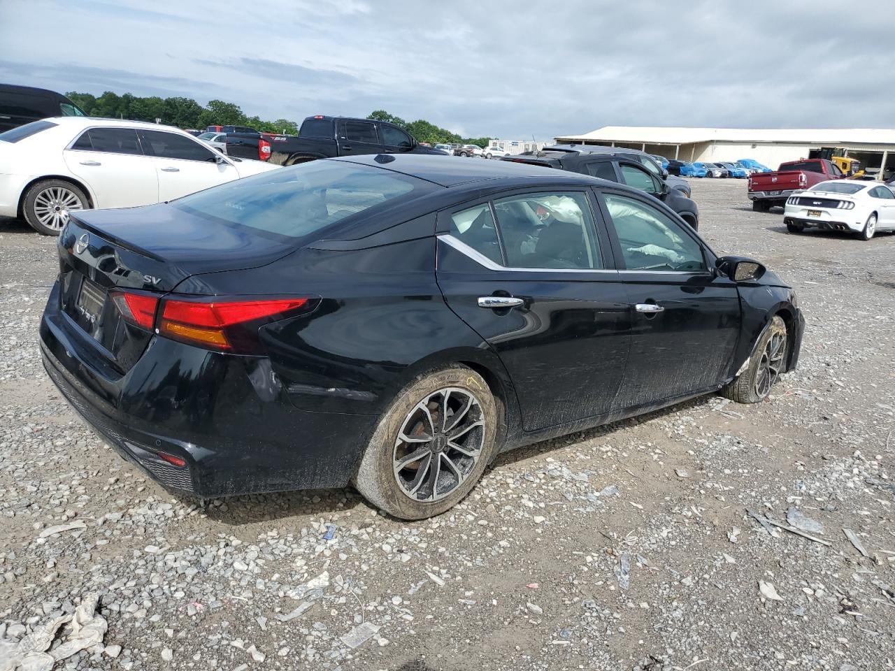 2023 Nissan Altima Sv - Фото 3