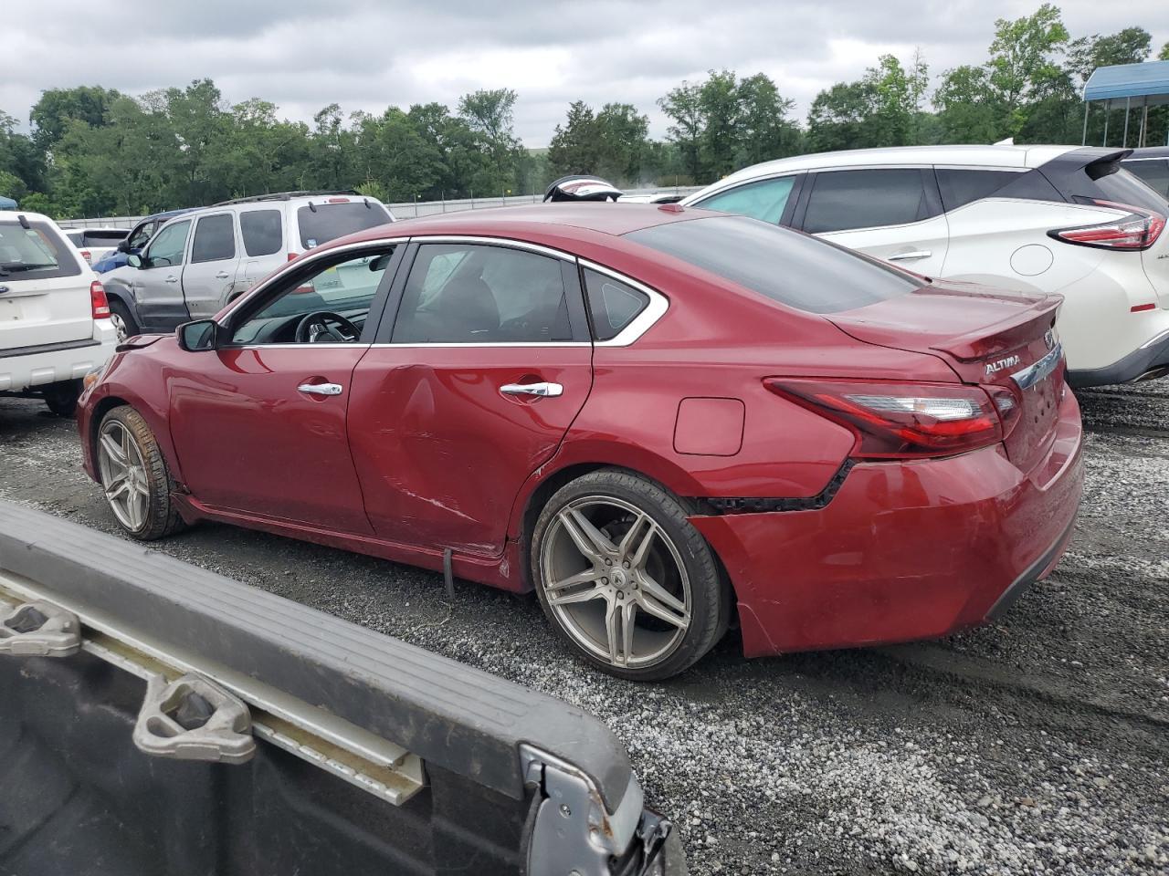 2018 Nissan Altima - Фото 2