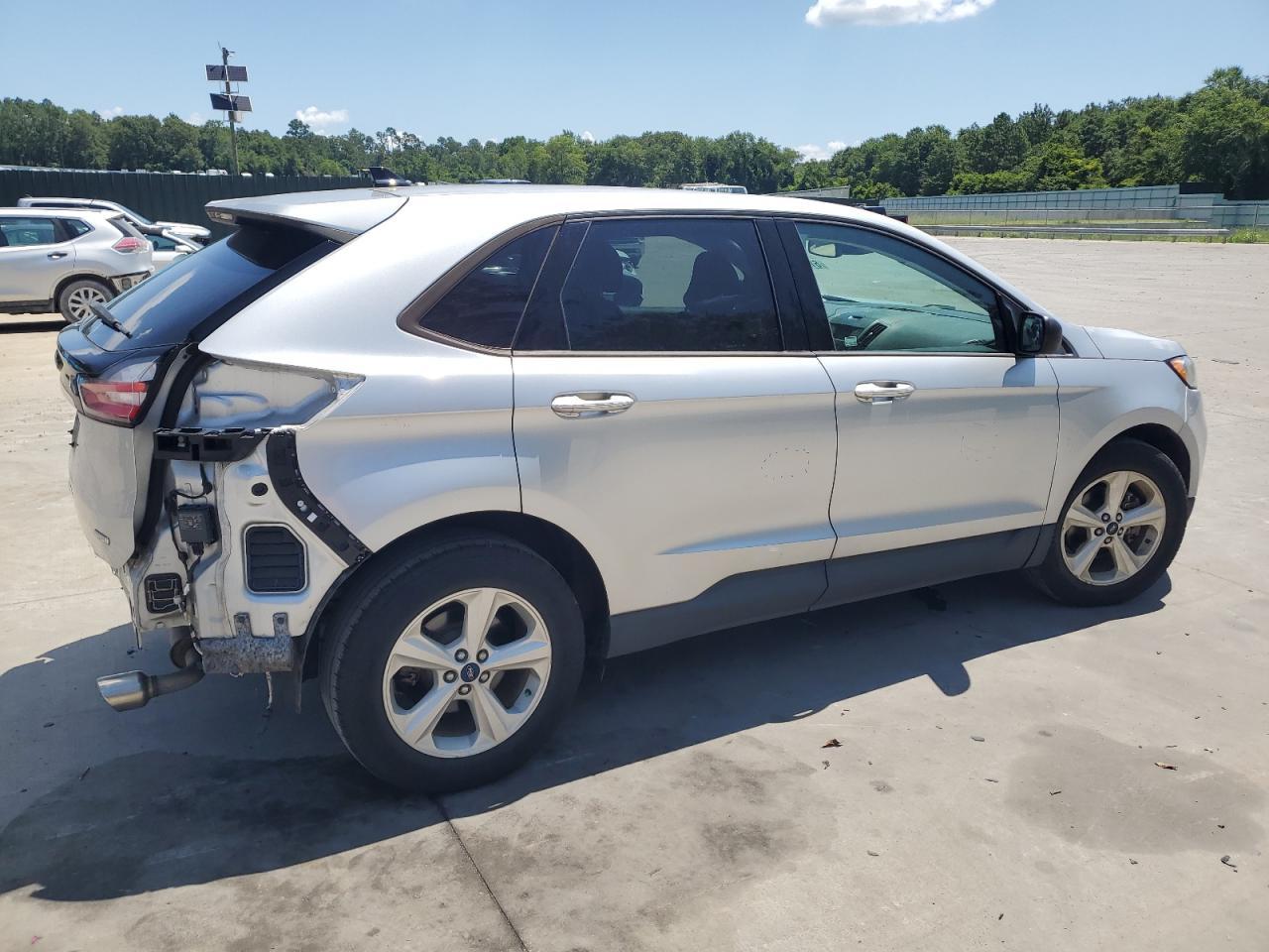 2019 Ford Edge Se - Фото 3