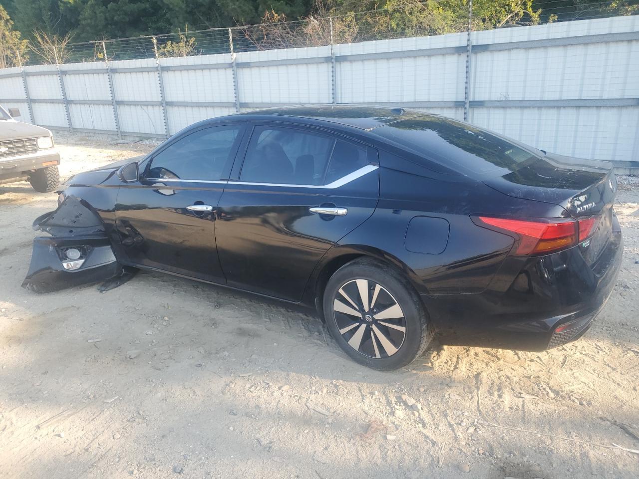 2019 Nissan Altima Sl - Фото 2
