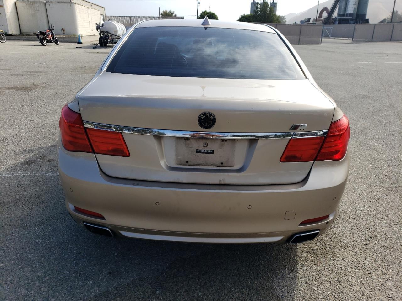 2009 BMW 750 Li - Image 6