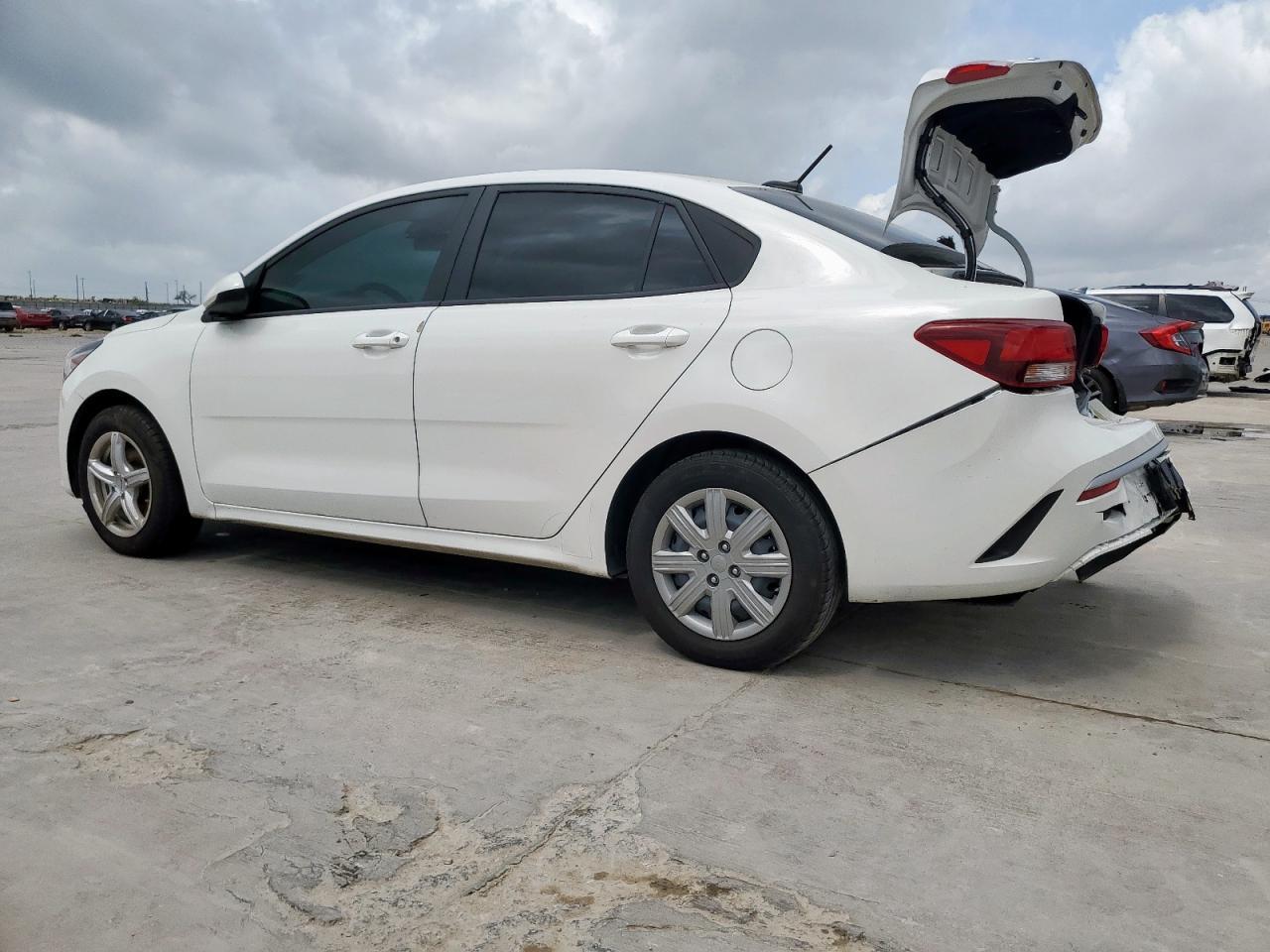 2023 Kia Rio Lx - Image 2