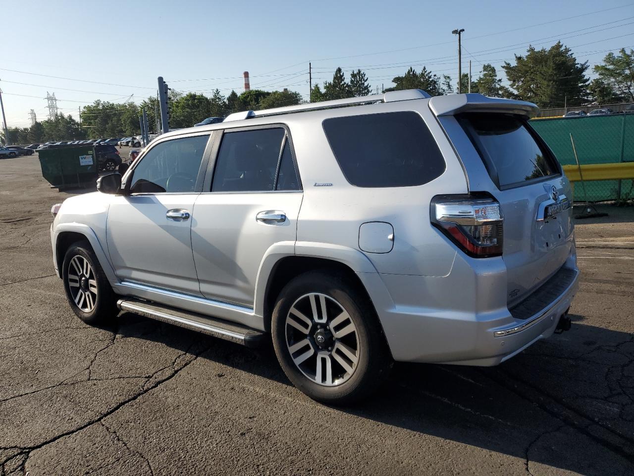 2017 Toyota 4Runner Sr5/Sr5 Premium - Фото 2