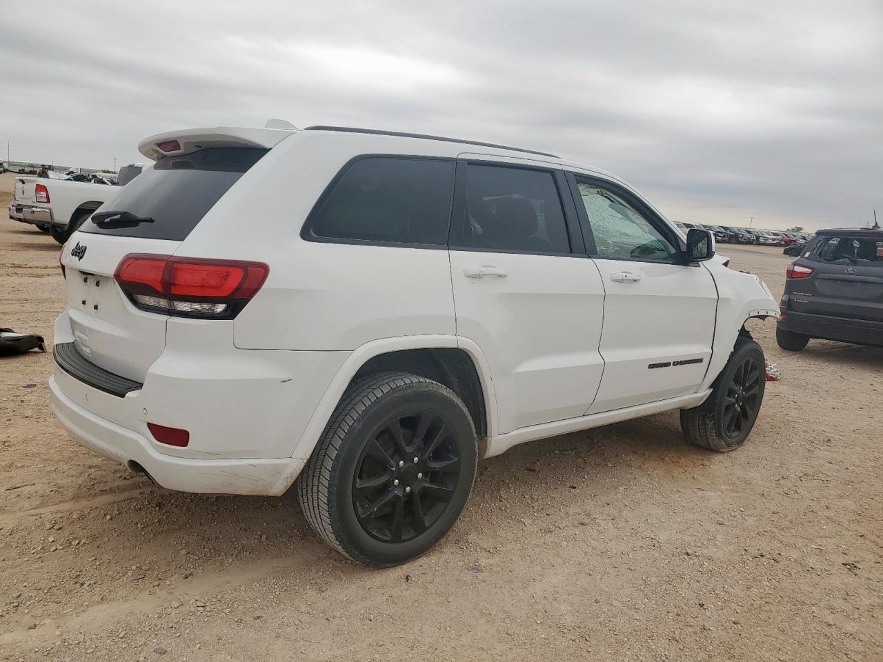2017 Jeep Grand Cherokee Laredo - Фото 3