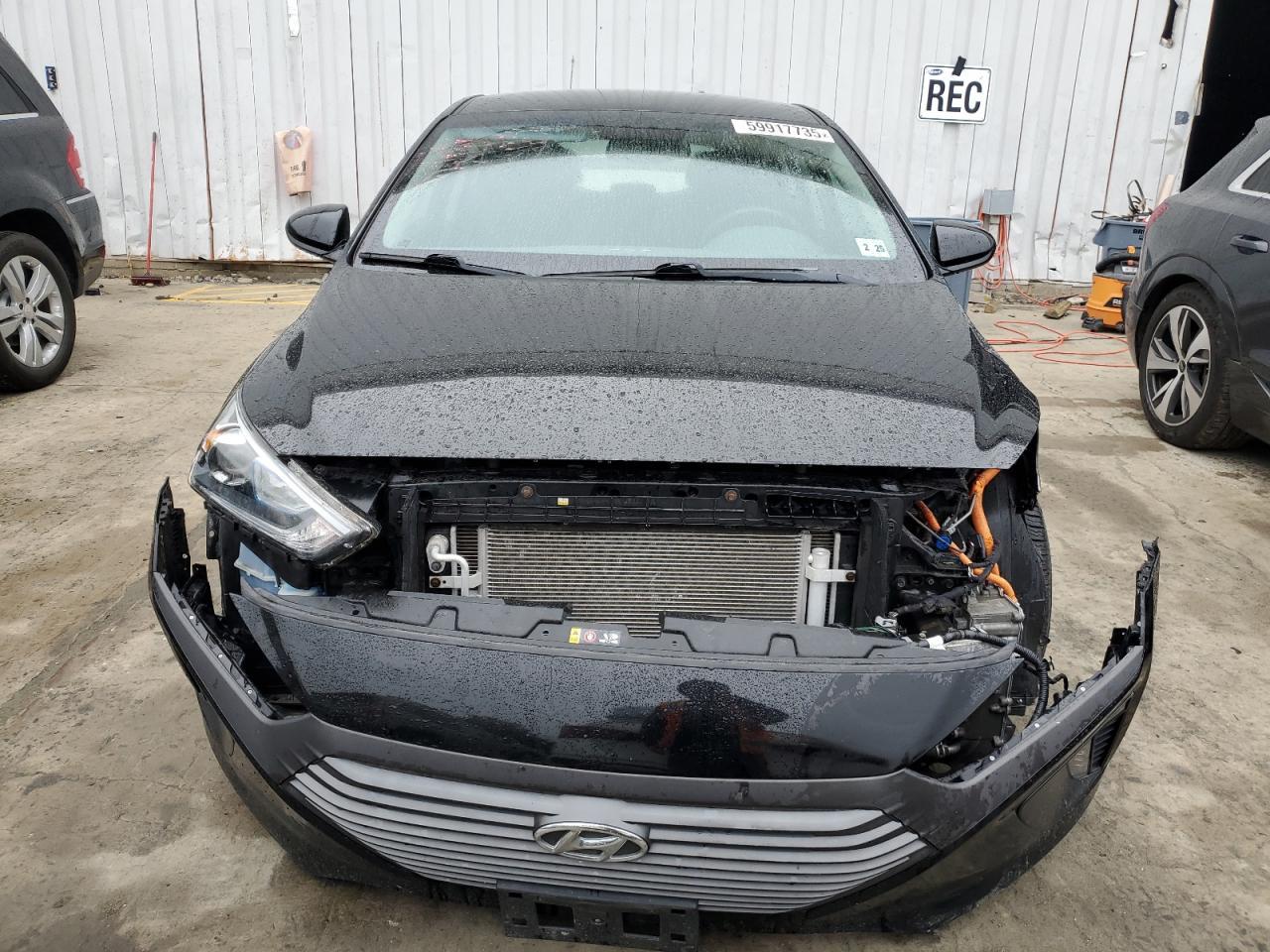 2019 Hyundai Ioniq - Фото 5