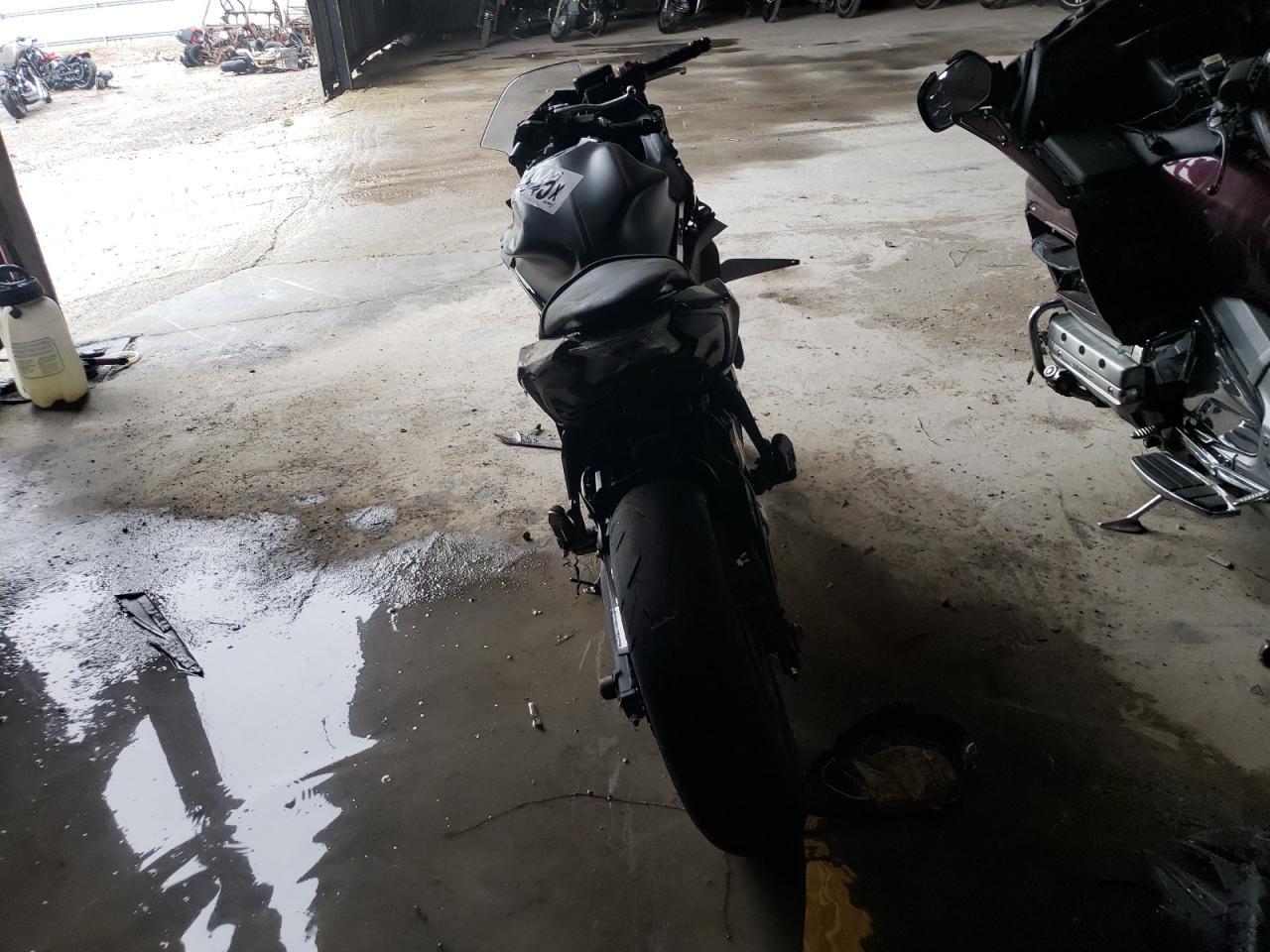 2024 Kawasaki Ex650 R - Image 4