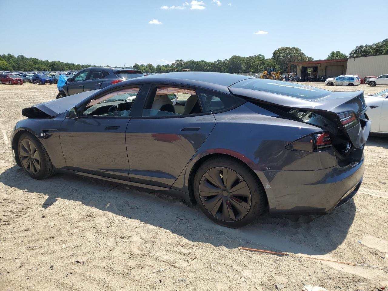 2022 Tesla Model S - Фото 2