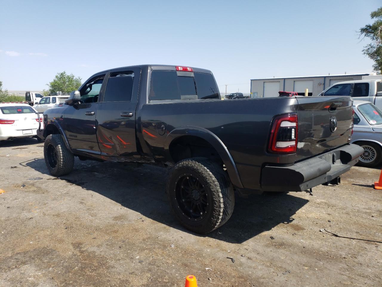 2021 Ram 2500 Laramie - Фото 2