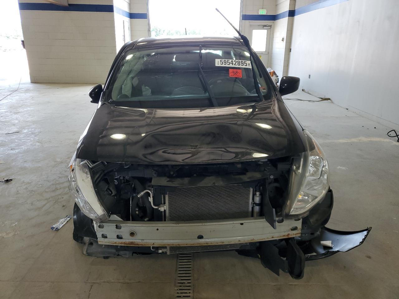 2019 Nissan Versa S - Image 5