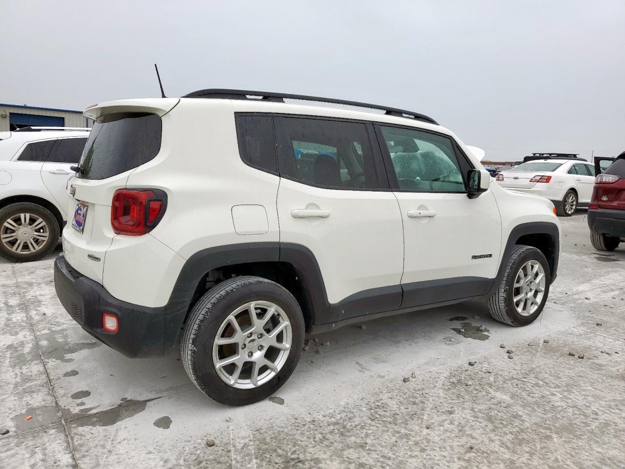 2020 Jeep Renegade Latitude - Фото 3