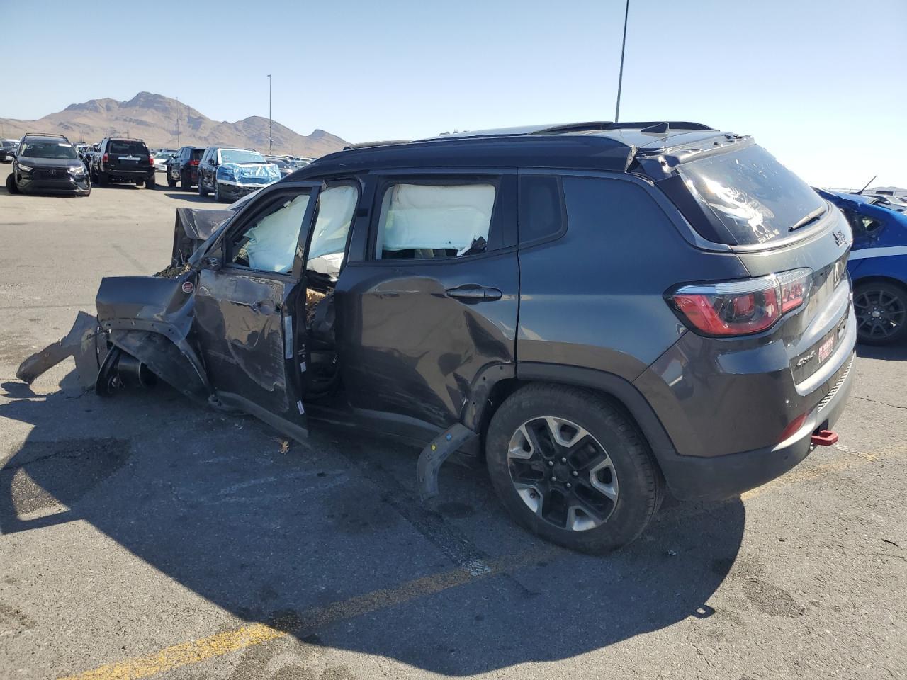 2017 Jeep Compass Trailhawk 4W - Фото 2