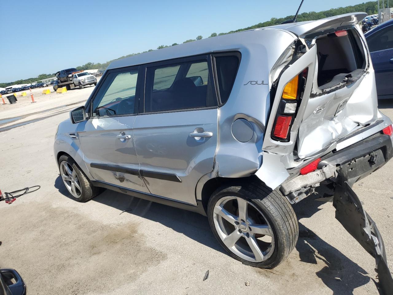 2011 Kia Soul + - Фото 2