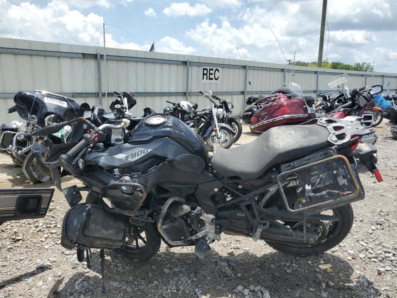 2024 BMW F800 Gs - Image 3