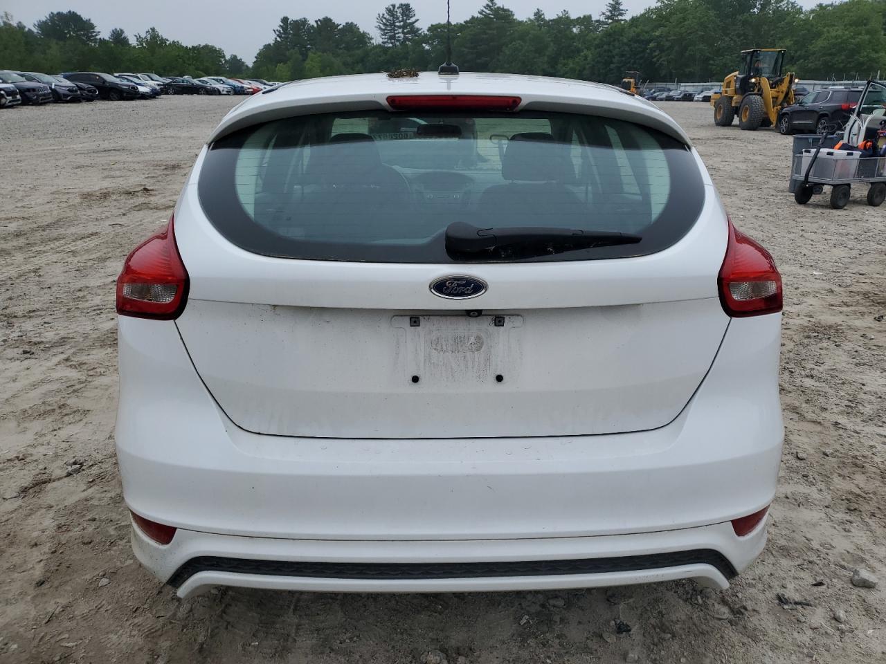 2016 Ford Focus Se - Фото 6