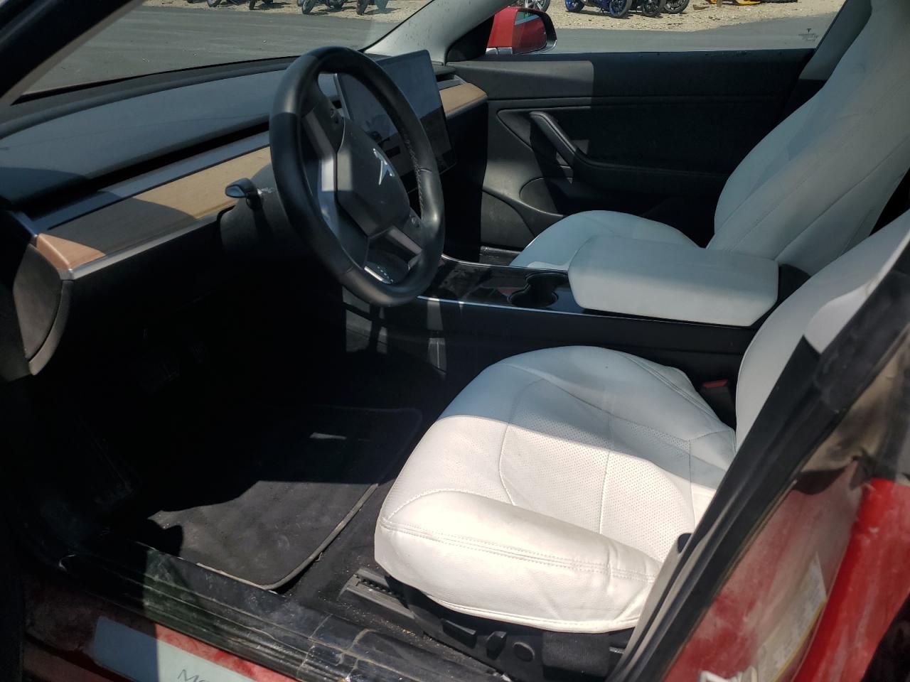 2018 Tesla Model 3 - Image 7