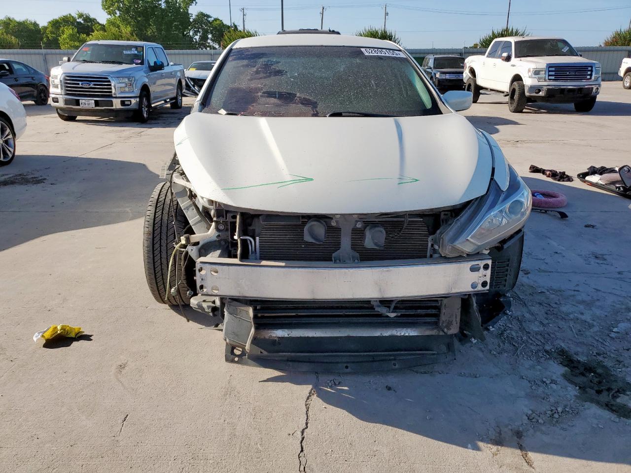 2017 Nissan Altima 2.5 - Image 5