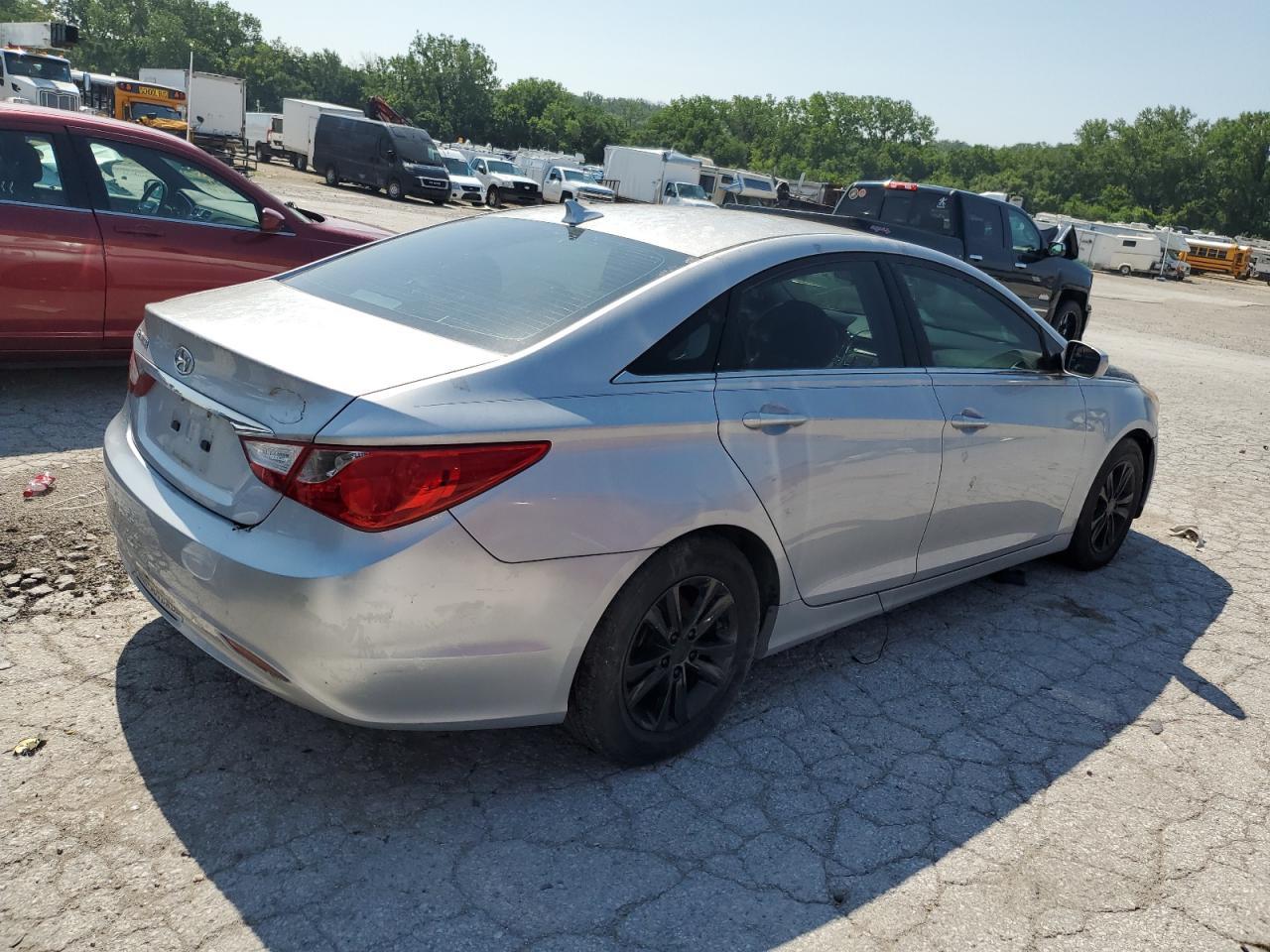 2011 Hyundai Sonata Gls - Фото 3