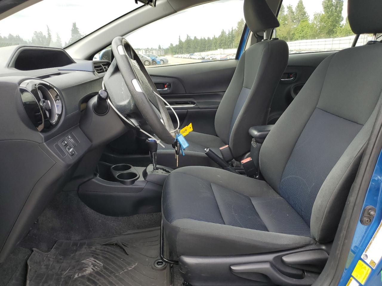 2015 Toyota Prius C - Image 7