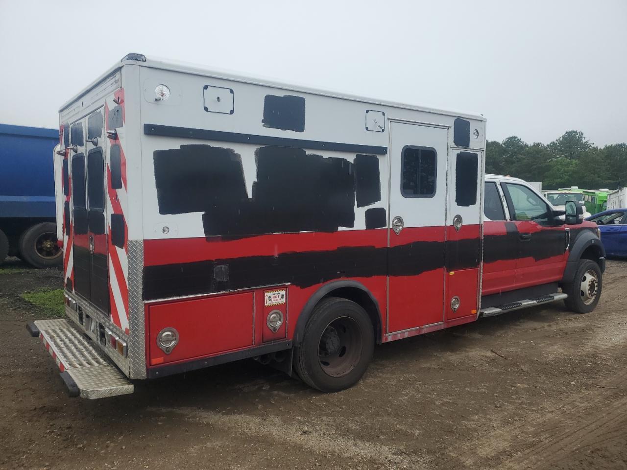 2017 Ford F550 Super Duty - Image 3